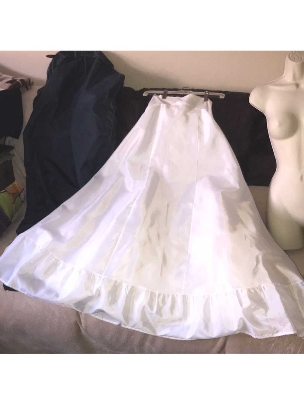 Under cover size 3 vintage petticoat white